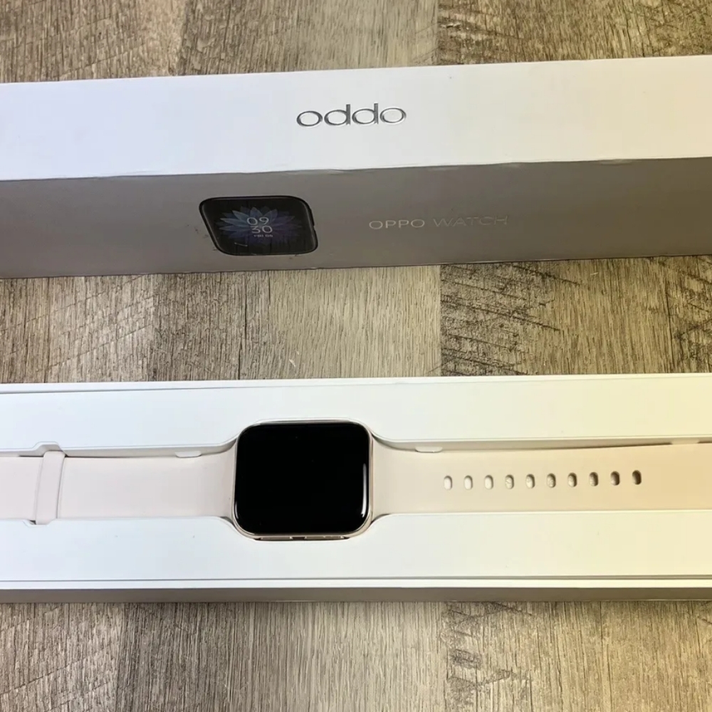 OPPO Watch 46mm (Wi-Fi) OW19W8 Glossy Gold Case Cream Strap New Open Box